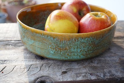 sehr schöne handgetöpferte bronze türkisene Bowl